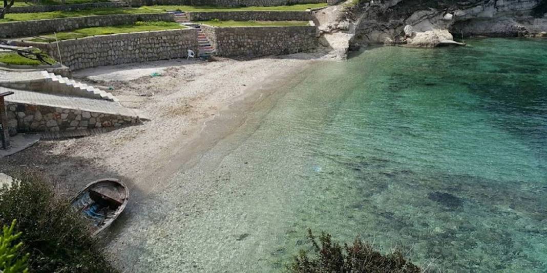 Akvaryumu aratmayan deniziyle hayran bırakıyor! Ege’nin cennet köşesi: Mavi bayraklı plajı yeni favori tatil noktası 7